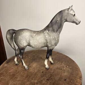 Breyer 215 Proud Arabian Mare, Matte Resist Dapple Gray, 1971-88